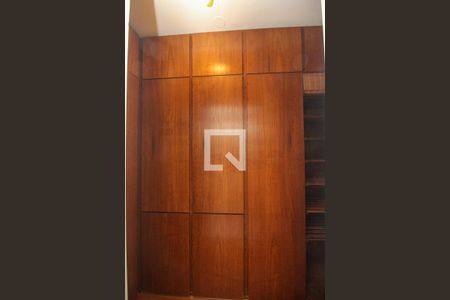 Apartamento à venda com 100m², 2 quartos e 1 vagaCloset da suíte