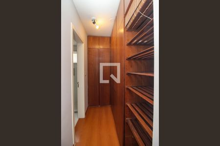 Apartamento à venda com 100m², 2 quartos e 1 vagaCloset da suíte