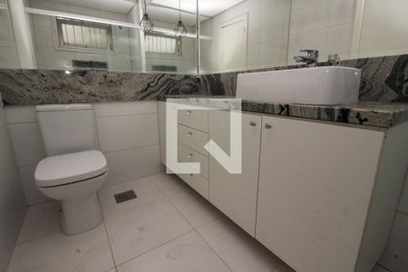 Apartamento à venda com 100m², 2 quartos e 1 vagaBanheiro da Suíte