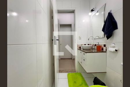 Apartamento à venda com 58m², 2 quartos e 1 vagaBanheiro 
