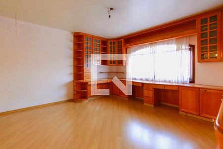 Casa de condomínio à venda com 300m², 4 quartos e 5 vagas Casa de condomínio à venda com 300m², 4 quartos e 5 vagasQuarto 1