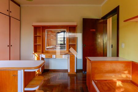 Casa de condomínio à venda com 300m², 4 quartos e 5 vagas Casa de condomínio à venda com 300m², 4 quartos e 5 vagasquarto 3