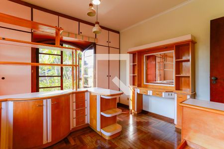 Casa de condomínio à venda com 300m², 4 quartos e 5 vagas Casa de condomínio à venda com 300m², 4 quartos e 5 vagasquarto 3