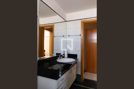 Apartamento à venda com 270m², 4 quartos e 3 vagasBanheiro Social