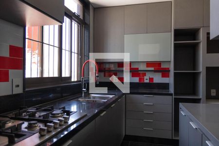 Apartamento à venda com 270m², 4 quartos e 3 vagasCozinha