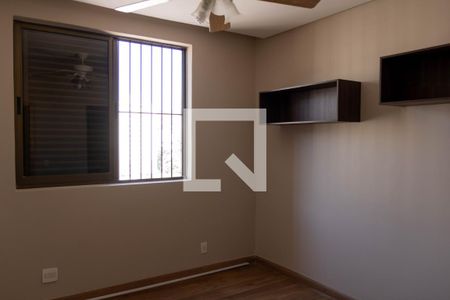 Apartamento à venda com 270m², 4 quartos e 3 vagasQuarto