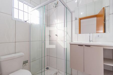 Banheiro de apartamento para alugar com 1 quarto, 36m² em Jardim das Belezas, Carapicuíba