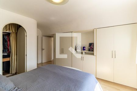 Apartamento à venda com 324m², 4 quartos e 3 vagasSuíte