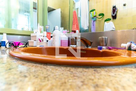 Apartamento à venda com 324m², 4 quartos e 3 vagasBanheiro Social