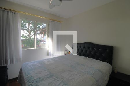 Casa à venda com 250m², 3 quartos e 2 vagasSuíte