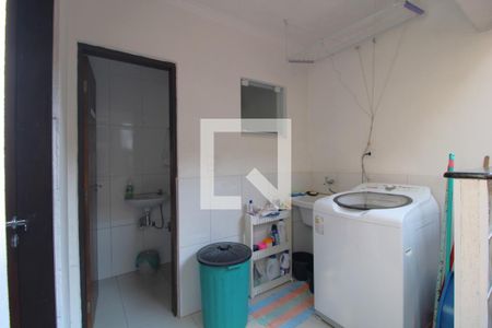 Casa à venda com 250m², 3 quartos e 2 vagasLavanderia