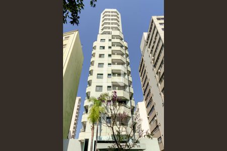 Apartamento para alugar com 31m², 1 quarto e 1 vaga Apartamento para alugar com 31m², 1 quarto e 1 vagaFachada