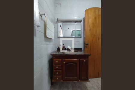 Casa à venda com 231m², 3 quartos e 5 vagas Casa à venda com 231m², 3 quartos e 5 vagasBanheiro 1