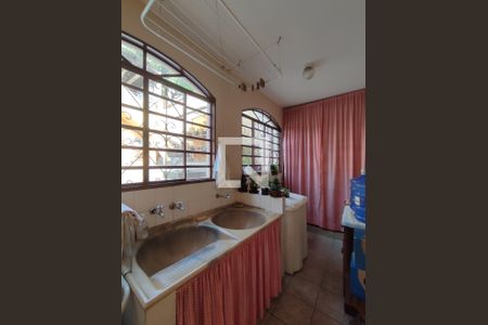 Casa à venda com 231m², 3 quartos e 5 vagas Casa à venda com 231m², 3 quartos e 5 vagasÁrea de Serviço