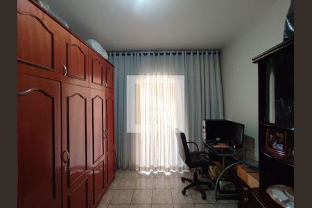 Casa à venda com 231m², 3 quartos e 5 vagas Casa à venda com 231m², 3 quartos e 5 vagasQuarto 2