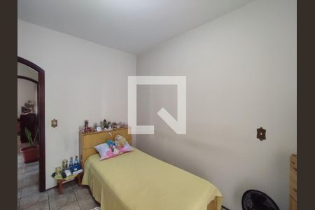 Casa à venda com 231m², 3 quartos e 5 vagas Casa à venda com 231m², 3 quartos e 5 vagasQuarto 1