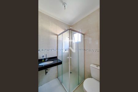 Casa à venda com 114m², 3 quartos e 2 vagasBanheiro