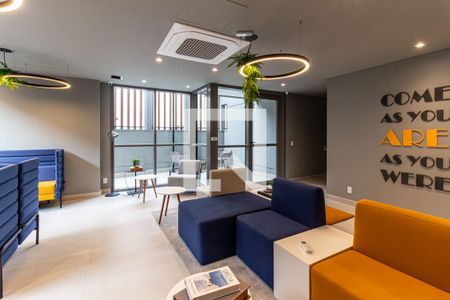 Apartamento à venda com 35m², 1 quarto e sem vaga Apartamento à venda com 35m², 1 quarto e sem vagaÁrea Comum - Salão de Festas