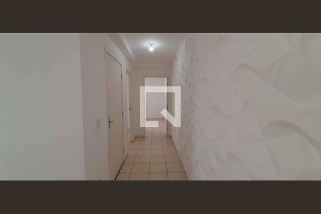 Corredor de apartamento à venda com 2 quartos, 53m² em Quitaúna, Osasco