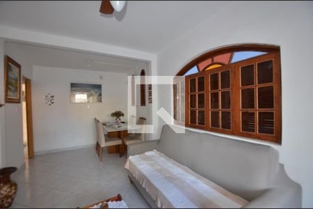 Sala de casa à venda com 7 quartos, 643m² em Irajá, Rio de Janeiro