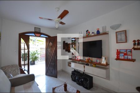 Sala de casa à venda com 7 quartos, 643m² em Irajá, Rio de Janeiro