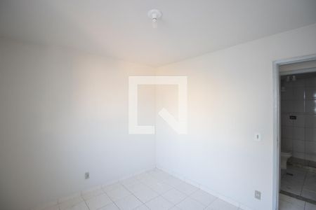 Quarto 1 de apartamento para alugar com 2 quartos, 46m² em Vila Yara, São Gonçalo