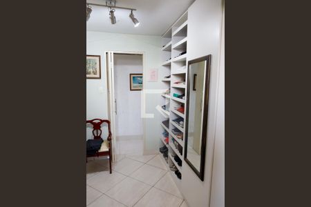 Casa à venda com 222m², 3 quartos e 2 vagasCloset da suíte 2