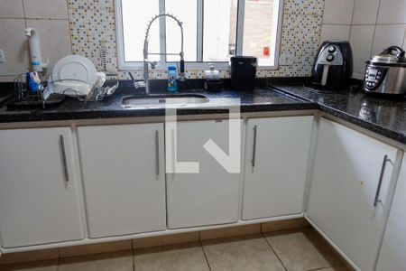 Casa à venda com 222m², 3 quartos e 2 vagasCozinha