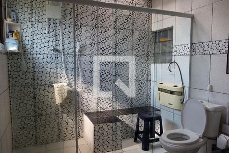 Casa à venda com 222m², 3 quartos e 2 vagasBanheiro da Suíte 2