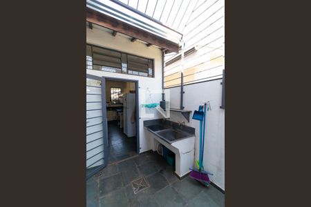 Casa para alugar com 400m², 5 quartos e 3 vagasÁrea de Serviço Externa