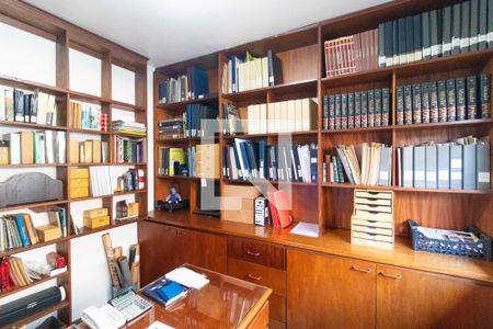 Casa para alugar com 400m², 5 quartos e 3 vagasEscritório