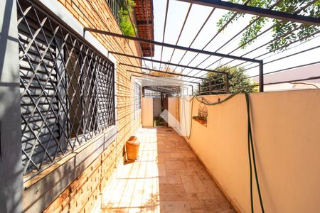 Casa para alugar com 400m², 5 quartos e 3 vagasQuintal