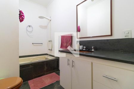 Casa para alugar com 400m², 5 quartos e 3 vagasBanheiro