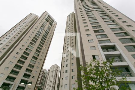 Apartamento à venda com 106m², 3 quartos e 2 vagasFachada