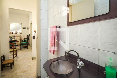 Casa à venda com 300m², 3 quartos e 2 vagas Casa à venda com 300m², 3 quartos e 2 vagasLavabo