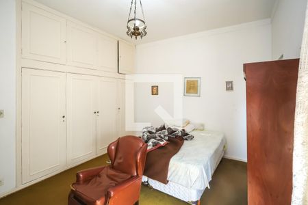 Casa à venda com 300m², 3 quartos e 2 vagas Casa à venda com 300m², 3 quartos e 2 vagasSuíte