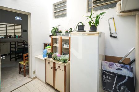 Casa à venda com 300m², 3 quartos e 2 vagas Casa à venda com 300m², 3 quartos e 2 vagasCopa