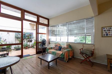 Apartamento à venda com 320m², 6 quartos e 2 vagasSala