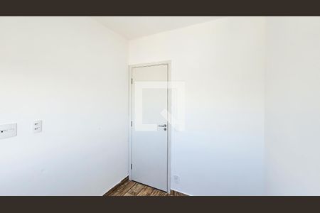 Quarto 1 de apartamento para alugar com 2 quartos, 36m² em Jardim Copiuva, Carapicuíba