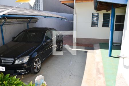 Casa à venda com 307m², 2 quartos e 4 vagas Casa à venda com 307m², 2 quartos e 4 vagasÁrea Externa