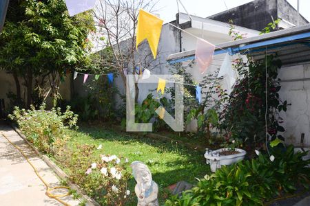 Casa à venda com 307m², 2 quartos e 4 vagas Casa à venda com 307m², 2 quartos e 4 vagasÁrea Externa