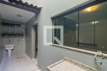 Casa para alugar com 163m², 3 quartos e 3 vagas Casa para alugar com 163m², 3 quartos e 3 vagasQuintal