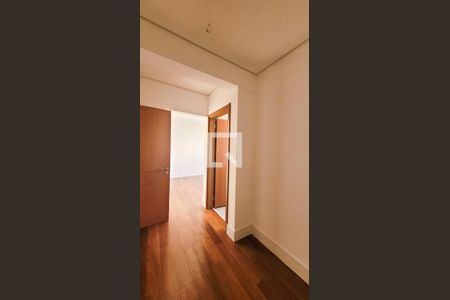 Apartamento à venda com 170m², 3 quartos e 3 vagasSuíte 2