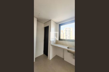 Apartamento à venda com 170m², 3 quartos e 3 vagasLavanderia