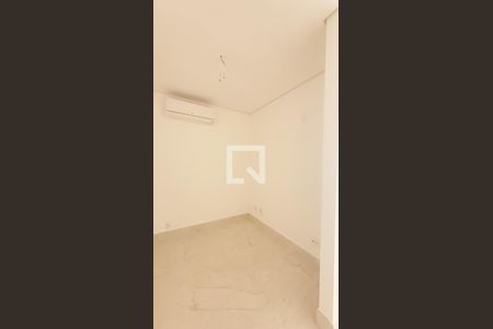 Apartamento à venda com 170m², 3 quartos e 3 vagasEscritório