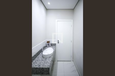 Casa à venda com 351m², 3 quartos e 5 vagasLavabo