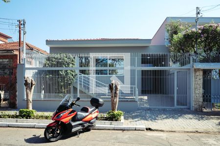 Casa à venda com 351m², 3 quartos e 5 vagasFachada