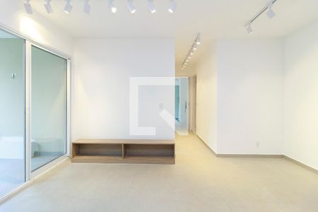 Sala de apartamento à venda com 2 quartos, 66m² em Santo Amaro, São Paulo