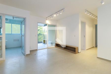 Sala de apartamento à venda com 2 quartos, 66m² em Santo Amaro, São Paulo