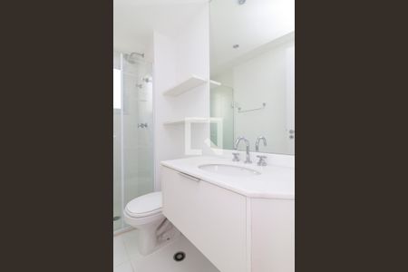 Apartamento à venda com 66m², 2 quartos e 2 vagasSuíte - Banheiro